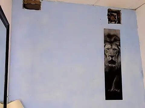 Snapshot of tyler_bell_ chatting on May 2026 10:36:01 AM tyler bell online show from May 2026 10:36:01 AM