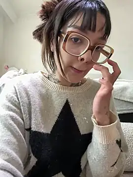 MelissaGb online show from April 2026 05:16:01 PM