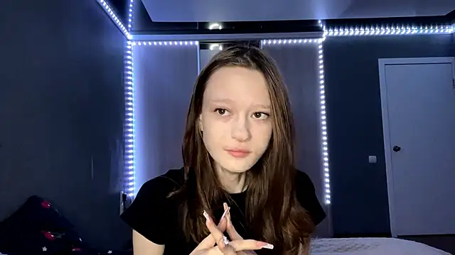 HousedMud online show from April 2026 08:04:02 PM