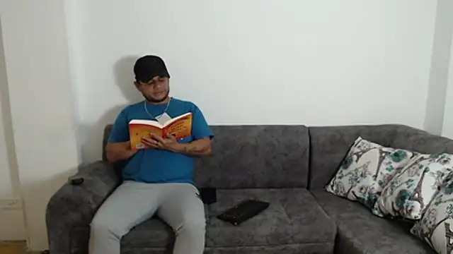 sex house47 online show from March 2026 05:20:01 PM