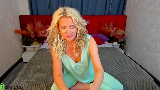 Ledi Luna online show from April 2026 09:19:02 AM