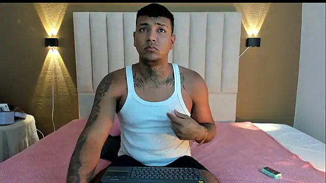 Snapshot of Axell_king07 chatting on May 2026 05:10:01 PM Axell king07 online show from May 2026 05:10:01 PM
