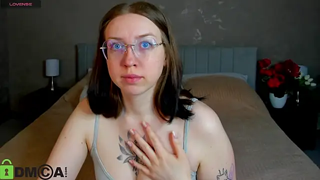 maxinemouse online show from March 2026 04:07:02 AM