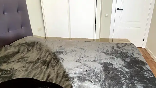 Snapshot of willowdrip chatting on March 2026 12:44:01 PM willowdrip online show from March 2026 12:44:01 PM