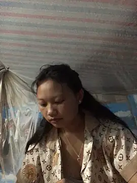 TieuVy99 online show from April 2026 02:14:01 PM