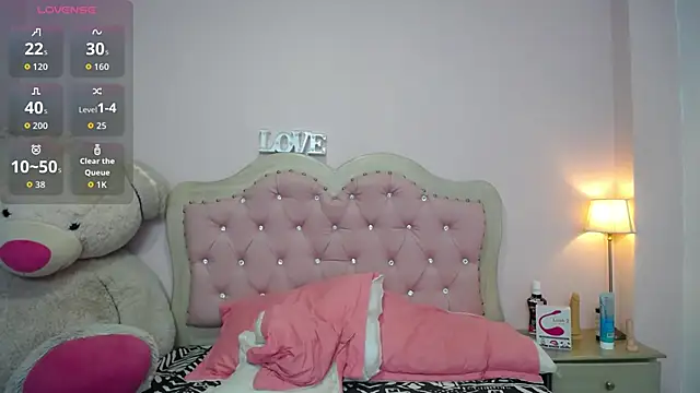 skinny hailey online show from March 2026 01:36:01 PM