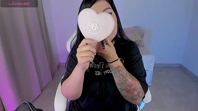 Snapshot of heeyy_kitty chatting on March 2026 02:22:02 PM heeyy kitty online show from March 2026 02:22:02 PM