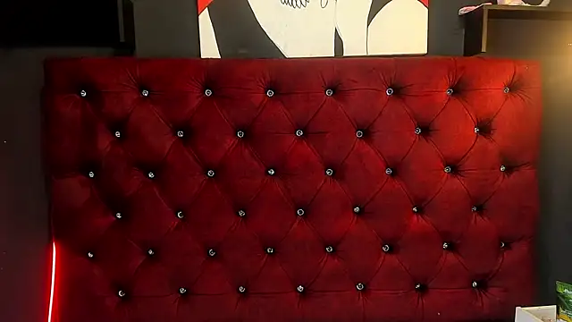 Sarah  Moonx online show from April 2026 09:39:33 PM