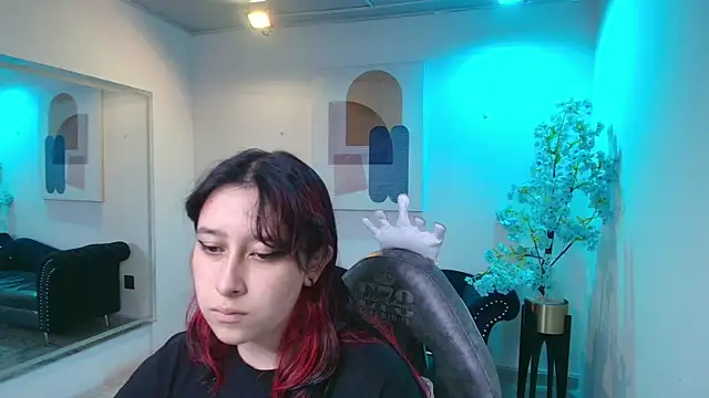 TarlyWho online show from May 2026 11:26:02 AM
