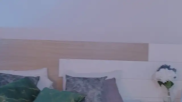 DaphneWayne online show from June 2026 08:15:02 PM