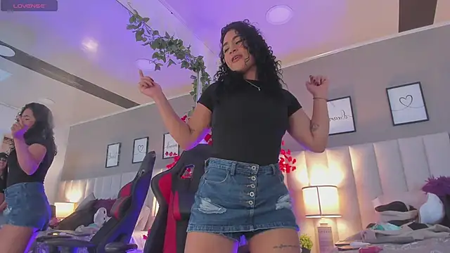 Kiara Kismet  online show from April 2026 09:27:01 PM