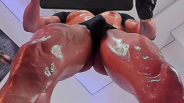 Angelo Varek online show from March 2026 03:57:02 AM