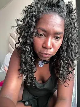Snapshot of maryjane_ebony chatting on May 2026 02:04:01 PM maryjane ebony online show from May 2026 02:04:01 PM