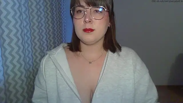 ClaraHard online show from April 2026 05:25:01 PM