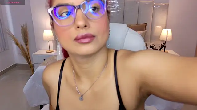 Raven-reyess online show from May 2026 04:59:02 PM