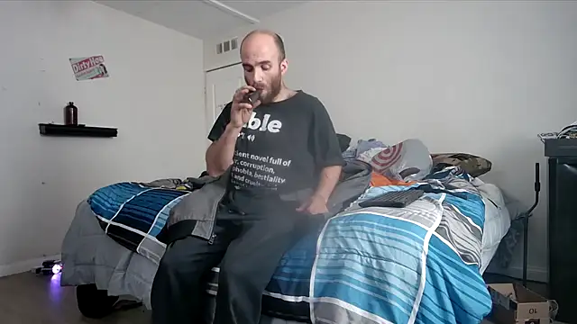 Snapshot of CirclingClass chatting on December 2024 08:51:02 PM CirclingClass online show from December 2024 08:51:02 PM