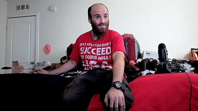 Snapshot of CirclingClass chatting on October 2025 11:14:01 PM CirclingClass online show from October 2025 11:14:01 PM