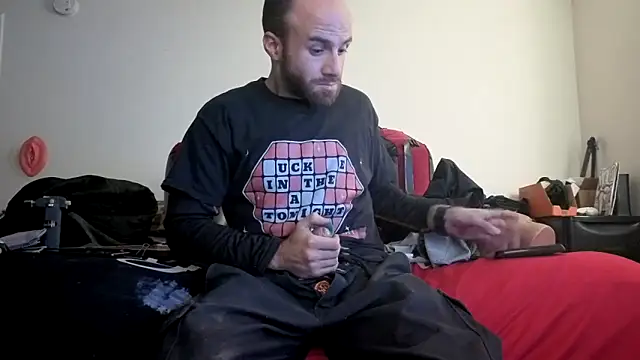 Snapshot of CirclingClass chatting on November 2025 10:10:02 PM CirclingClass online show from November 2025 10:10:02 PM