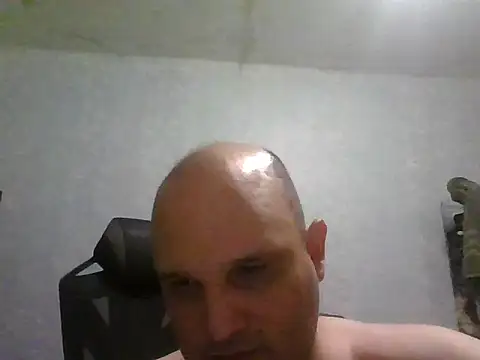 Snapshot of Heavy_RebellxX chatting on March 2026 05:48:01 AM Heavy RebellxX online show from March 2026 05:48:01 AM
