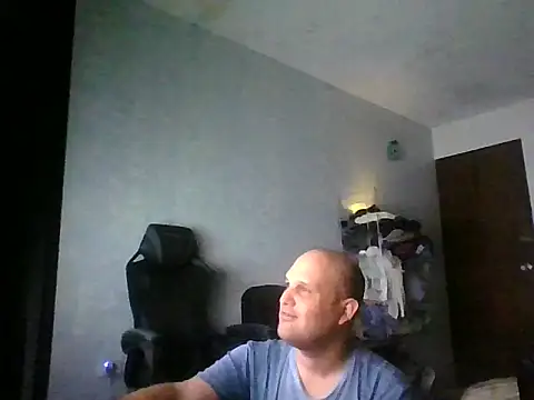 Snapshot of Heavy_RebellxX chatting on March 2026 08:40:01 AM Heavy RebellxX online show from March 2026 08:40:01 AM