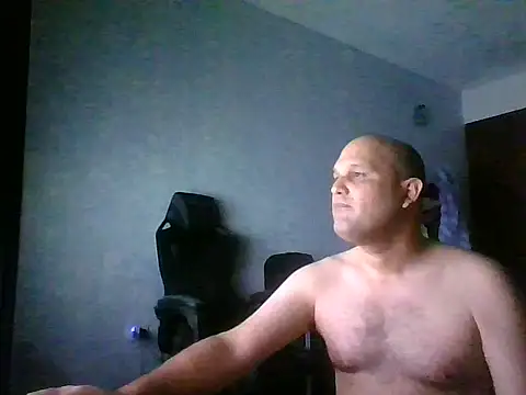 Snapshot of Heavy_RebellxX chatting on March 2026 04:51:01 AM Heavy RebellxX online show from March 2026 04:51:01 AM