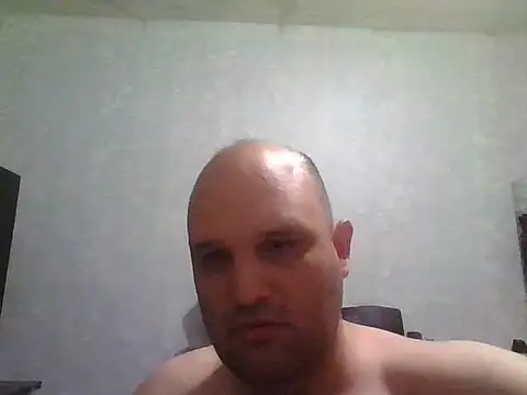 Snapshot of Heavy_RebellxX chatting on March 2026 04:39:01 AM Heavy RebellxX online show from March 2026 04:39:01 AM
