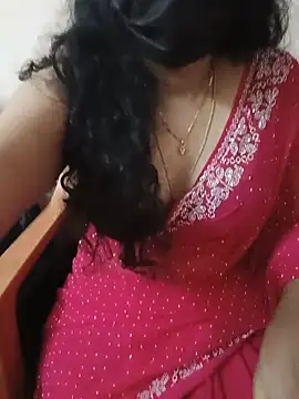 Snapshot of Sunitha28 chatting on May 2026 05:30:02 PM Sunitha28 online show from May 2026 05:30:02 PM