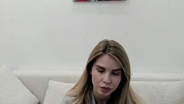 MollyCem online show from March 2026 05:28:01 PM