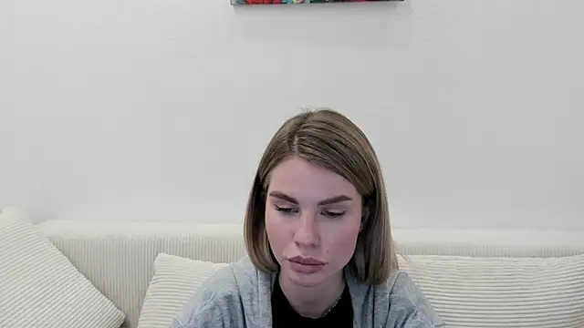 MollyCem online show from March 2026 05:40:02 PM