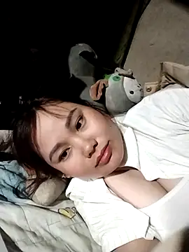 nhoem112 online show from March 2026 02:06:01 AM