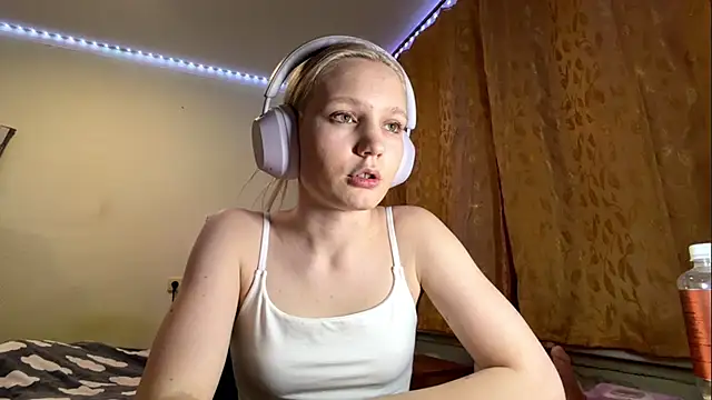 LolaSpermina online show from March 2026 06:02:01 PM