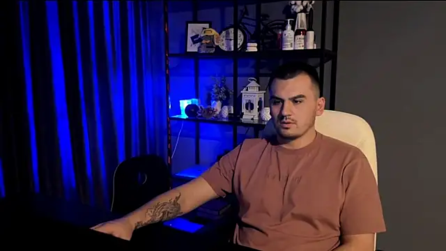 AlexRay22 online show from March 2026 06:14:02 PM