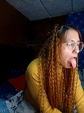 susanhottie1 online show from April 2026 12:27:01 AM