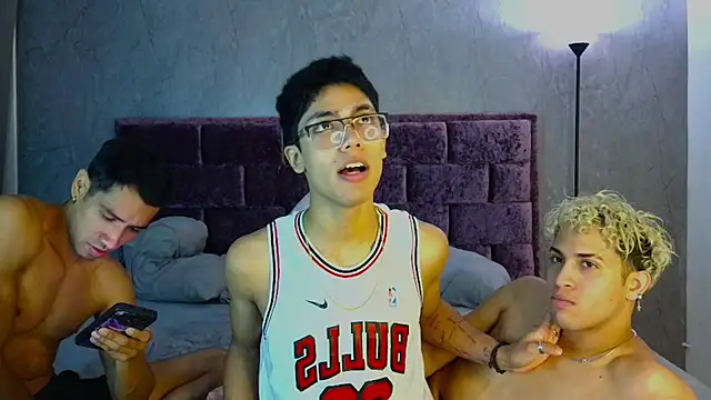 Wild Squad online show from April 2026 06:58:01 PM