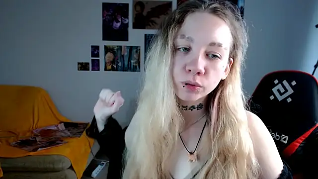 Nica Kawaii online show from March 2026 06:28:01 AM