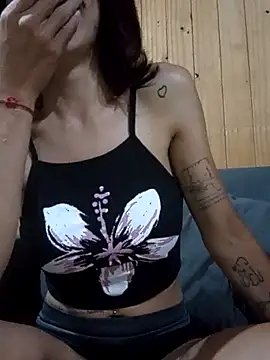 Tattixclusivee online show from March 2026 01:45:01 AM