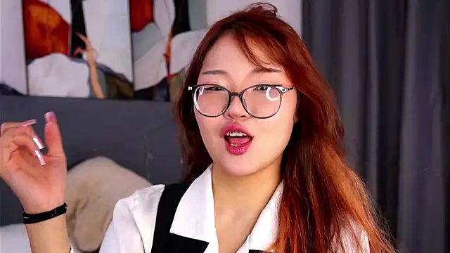 Snapshot of NelleMihalko chatting on June 2026 11:58:02 AM NelleMihalko online show from June 2026 11:58:02 AM