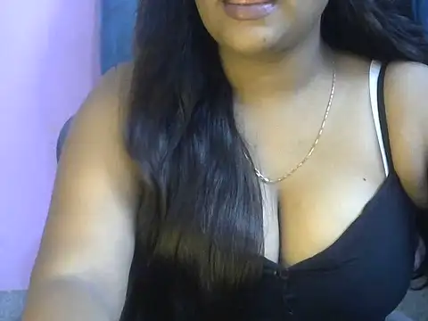 QUEEN-OF-QUEEN online show from July 2026 06:54:02 PM
