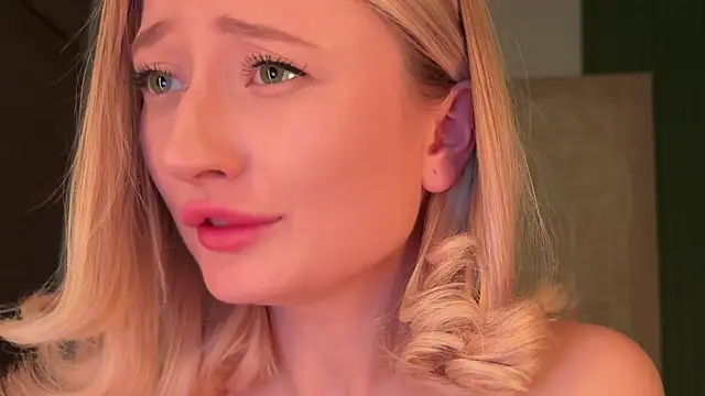 Wendy Amberr online show from March 2026 04:35:01 PM