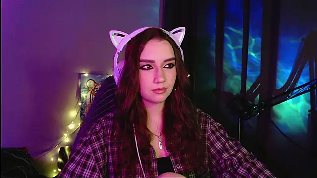 Celia Sensual  online show from May 2026 09:00:01 PM