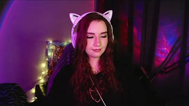 Celia Sensual  online show from May 2026 08:25:02 PM