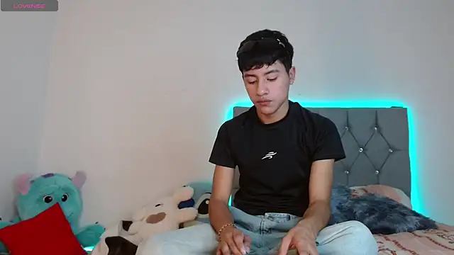 Sebas fire4 online show from April 2026 09:34:01 PM