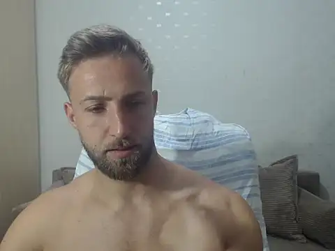BlondEagleMuscle online show from August 2026 08:58:01 PM
