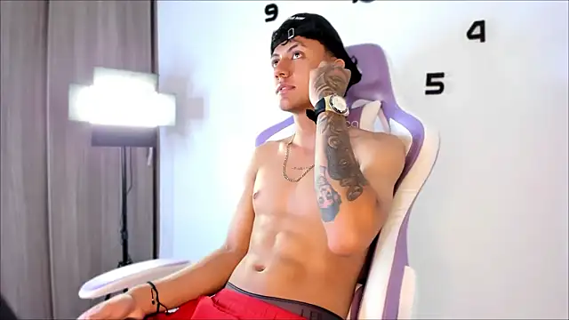 Snapshot of dominik_jackson_ chatting on March 2026 02:30:02 AM dominik jackson online show from March 2026 02:30:02 AM