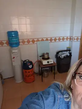 Snapshot of ManuelaX chatting on February 2026 10:47:01 AM ManuelaX online show from February 2026 10:47:01 AM