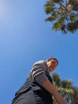 ManuelaX online show from March 2026 11:43:02 AM