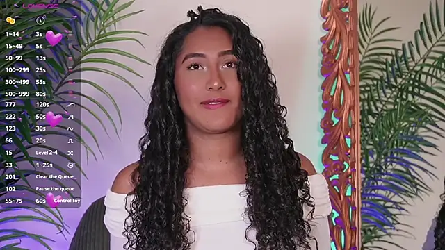 SoyJuliana 19 online show from July 2026 01:35:02 PM