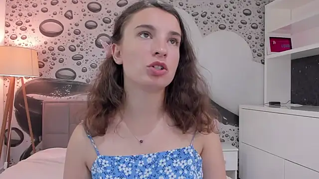 Snapshot of JosephineRows chatting on June 2026 10:32:01 AM JosephineRows online show from June 2026 10:32:01 AM