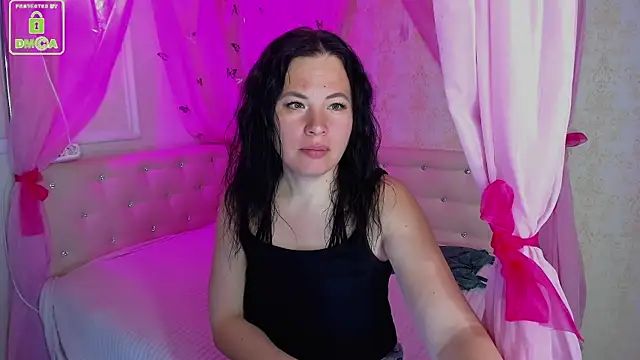 VictoriaSecretXO online show from April 2026 01:52:02 AM