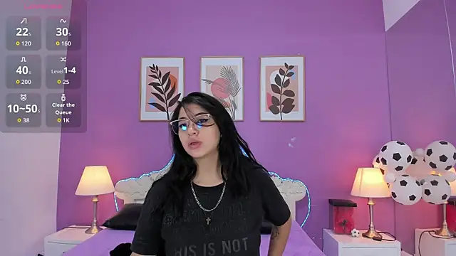 YayaQueen online show from July 2026 11:49:02 AM